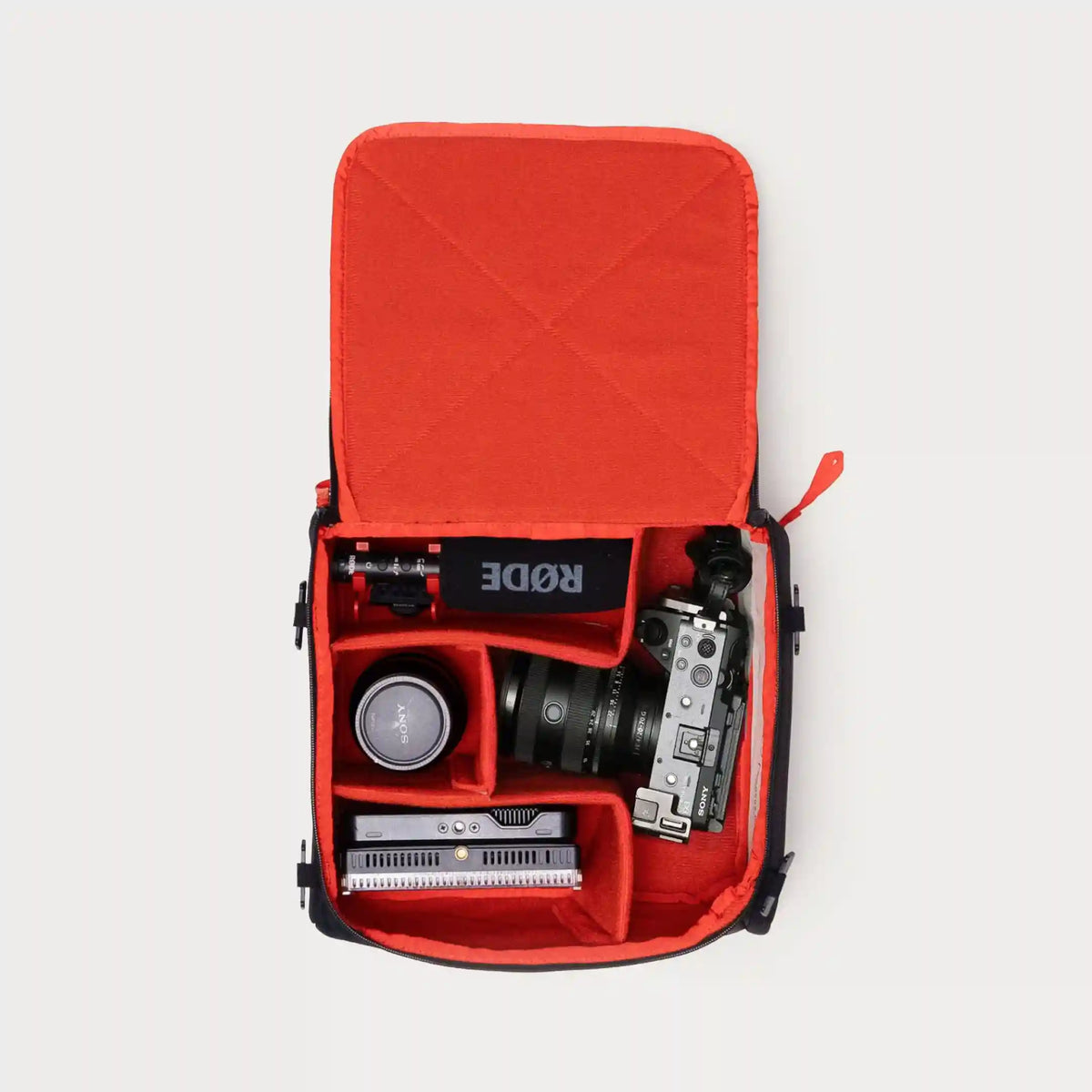 Everything Camera Cube - 8L
